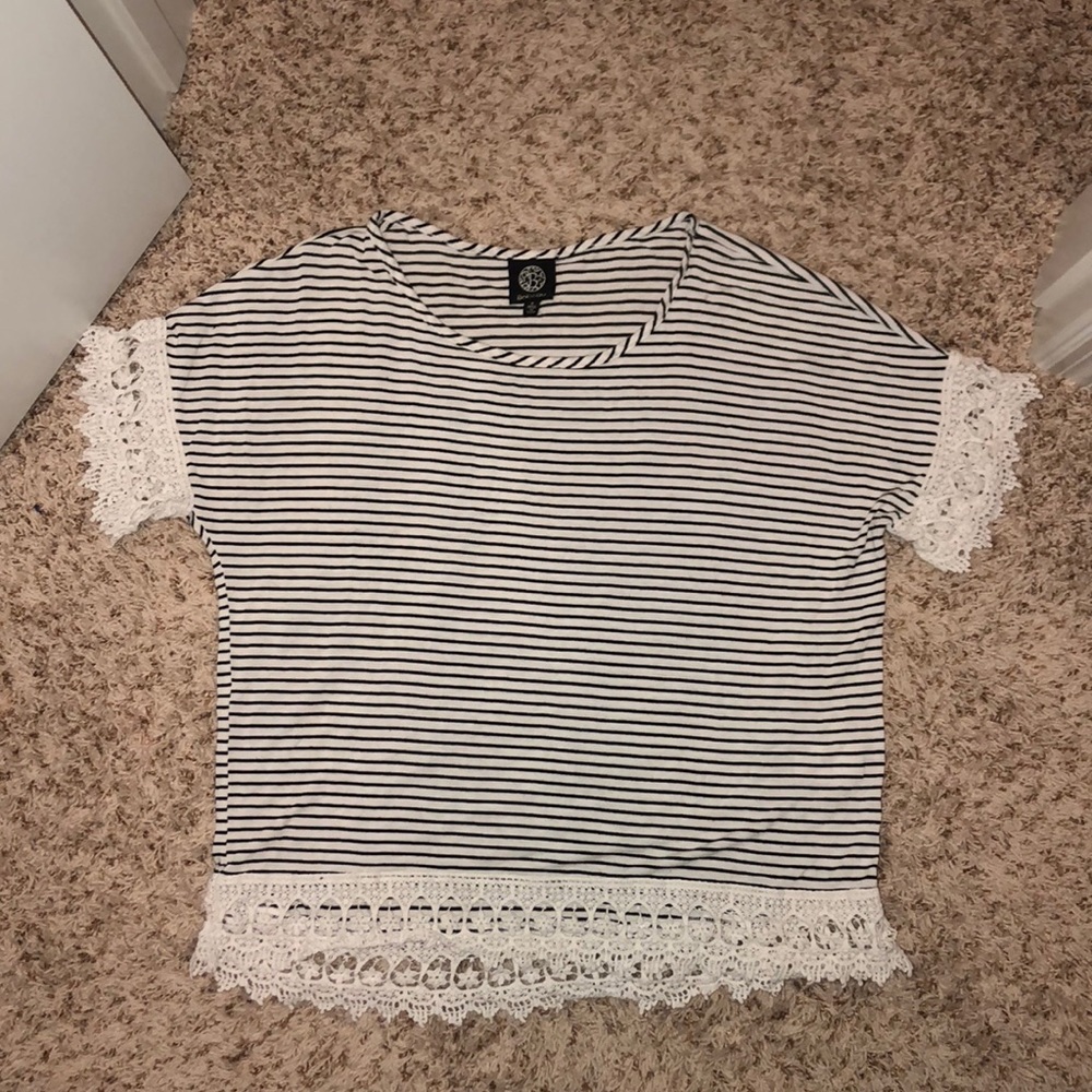 short sleeve striped shirt!